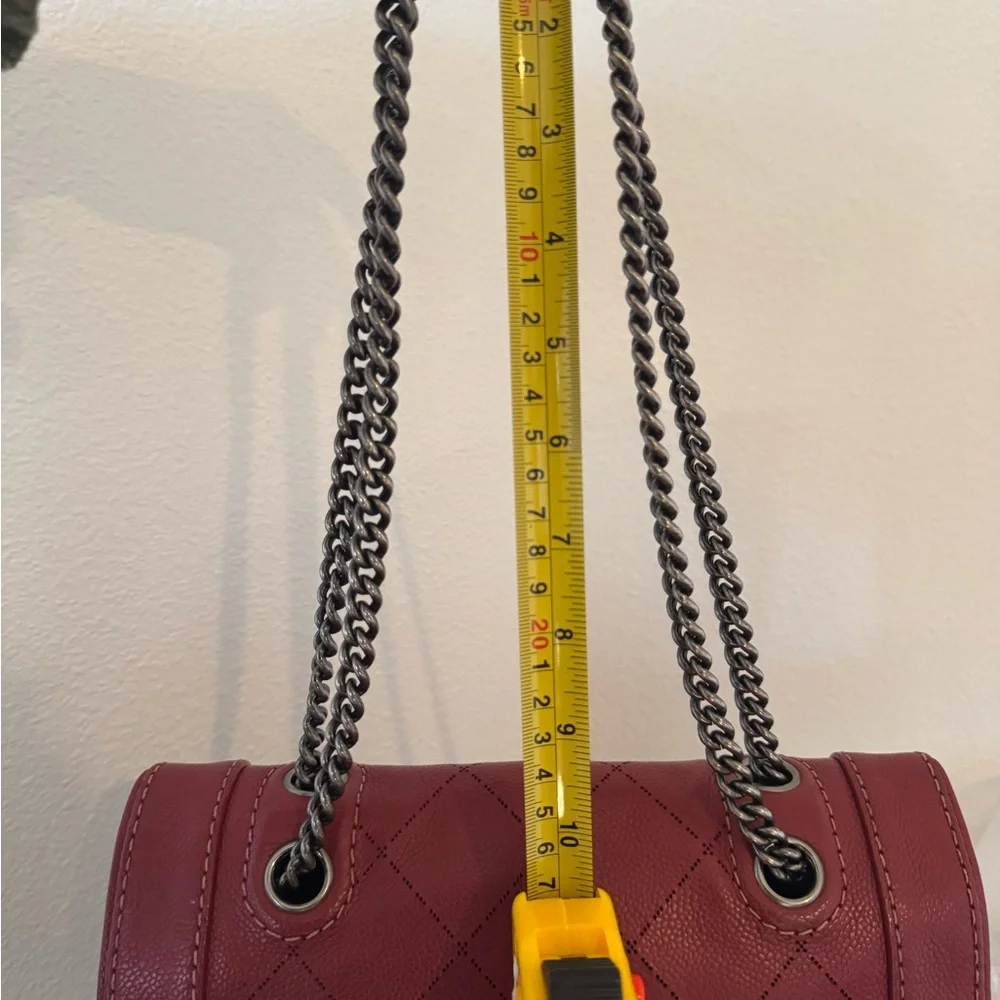 CHANEL Burgundy Quilted Shoulder Bag with Chain Strap - Picture 8 of 8